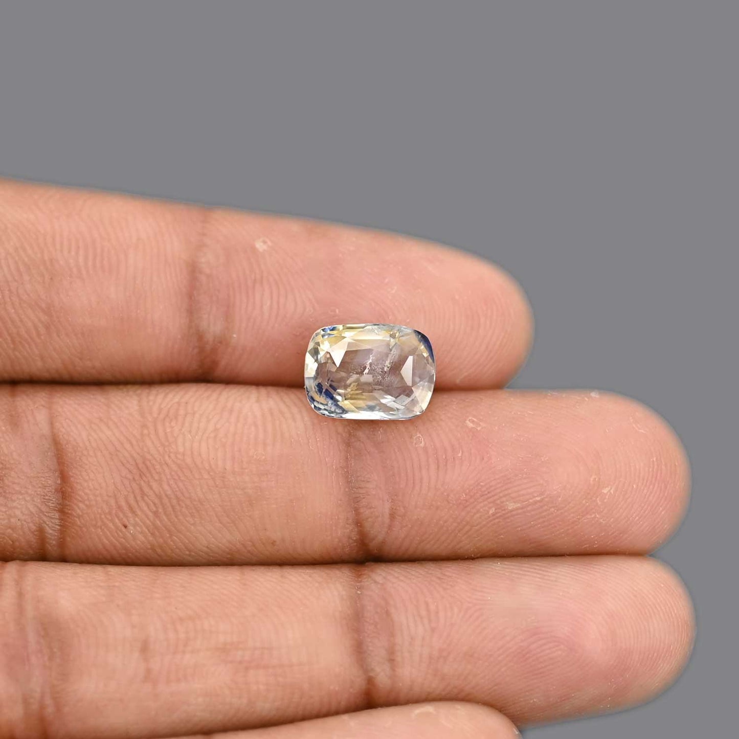 Pitambari Sapphire (Bi Colour) 5.39 Carat