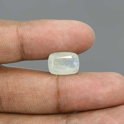 Pitambari Sapphire (Bi Colour) 8.7 Carat