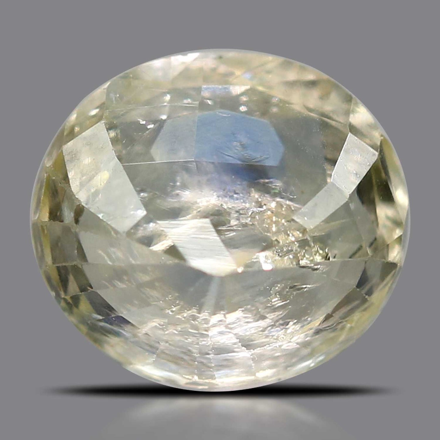 Pitambari Sapphire (Bi Colour) 4.4 Carat