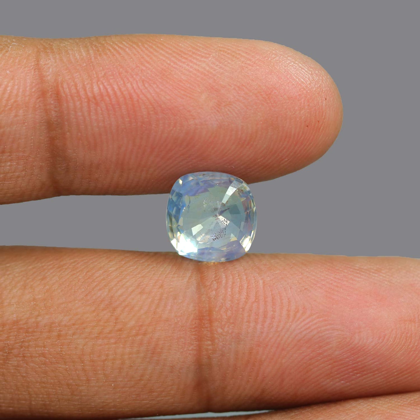 Pitambari Sapphire (Bi Colour) 6.05 Carat