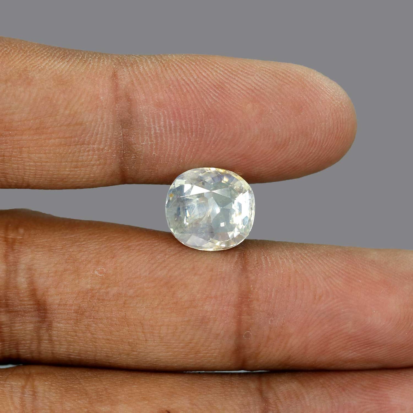 Pitambari Sapphire (Bi Colour) 9.15 Carat