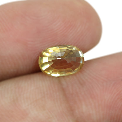 Yellow Zircon 4.04 Carat