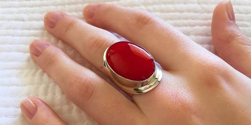 Ultimate Red Coral Guide: Who, Why & How to Wear Moonga?