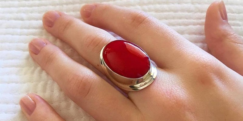 Red Coral Guide: Who, Why & How to Wear Moonga Stone? |Rashi ...